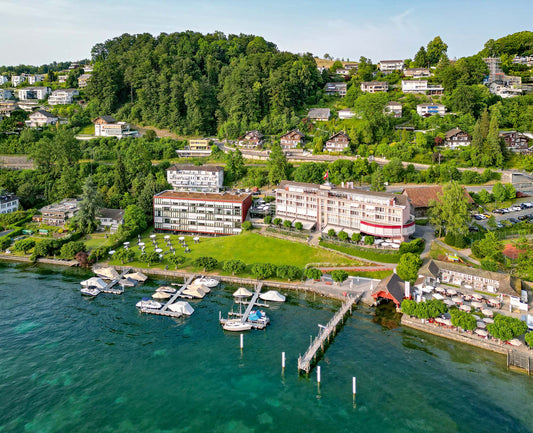 HERMITAGE LAKE LUCERNE ****