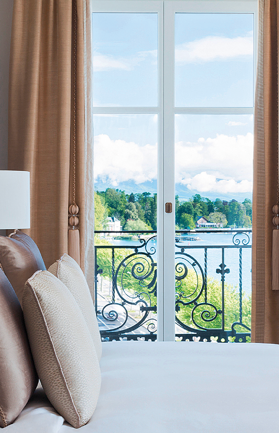 THE WOODWARD AUBERGE RESORTS COLLECTION
